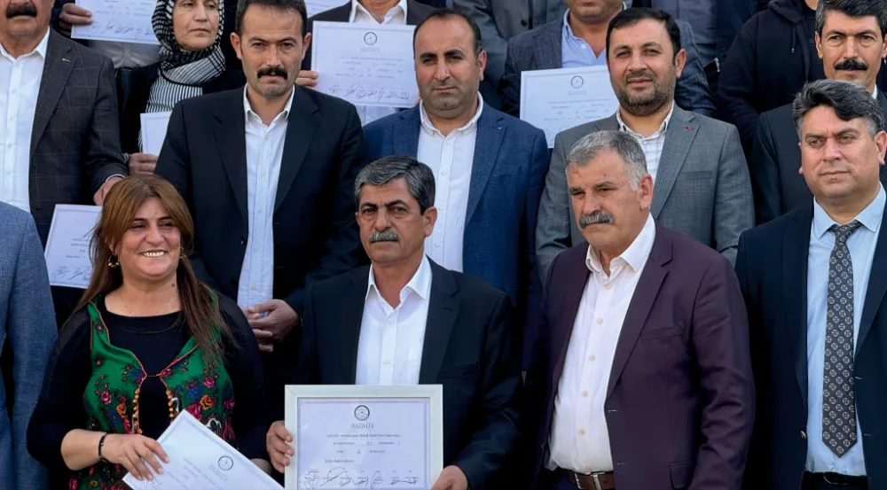 Kurtalan Belediye Başkanı Ali Rıza Bingöl, Mazbatasını Alarak Göreve Başladı