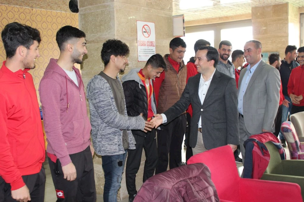 Yeni Ziyaret Belediyesi Spor Kulübü Başkanı Yeşil Kaymakam Çotu ’ya Teşekkür Etti.
