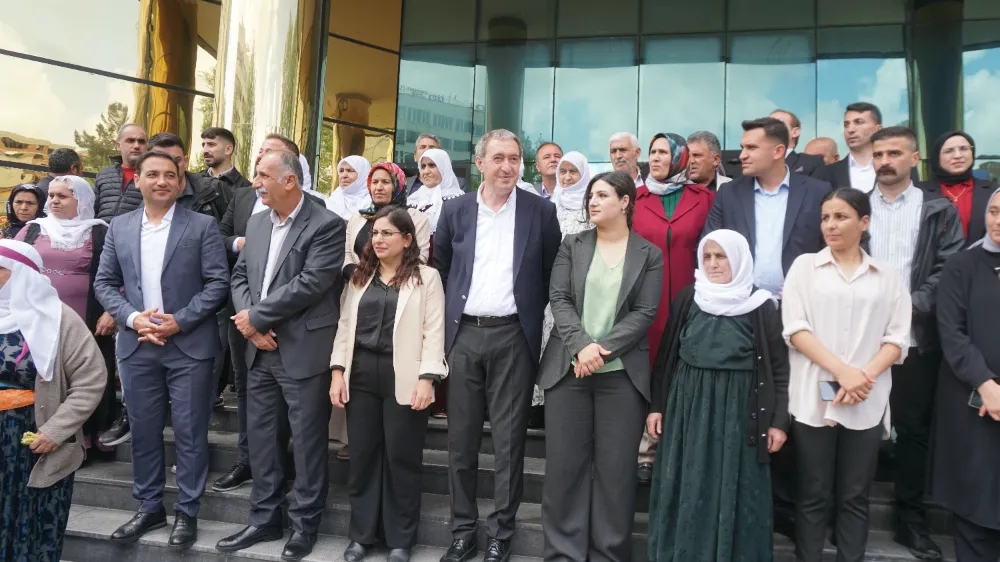 DEM Parti Eş Genel Başkanı Tuncer Bakırhan: Siirt Belediyesi bütün Siirtlilerin belediyesi olacaktır