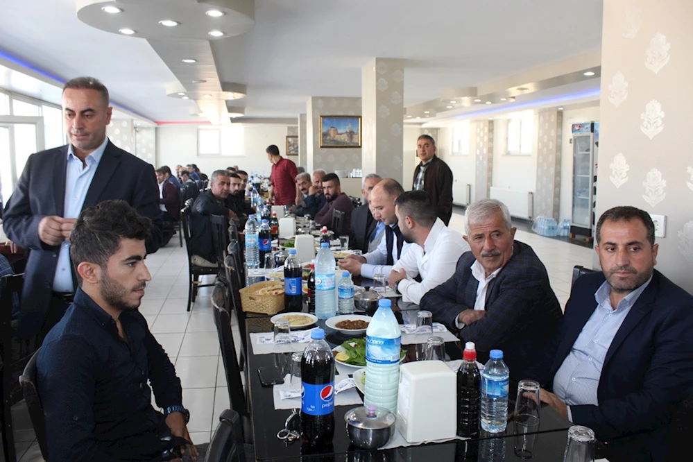 Baykan Kaymakamı/Belediye Başkanvekili Tunç, Esnafla Toplantı Yaptı.