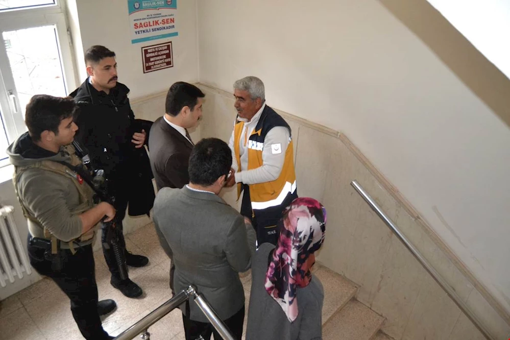 Kaymakam/Belediye Başkan V. Mehmet TUNÇ Bey’in “14 Mart Tıp Bayramı” Hastane Ziyareti