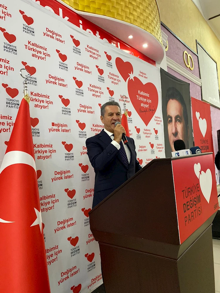 Türkiye Değişim Partisi Genel Başkanı Mustafa Sarıgül