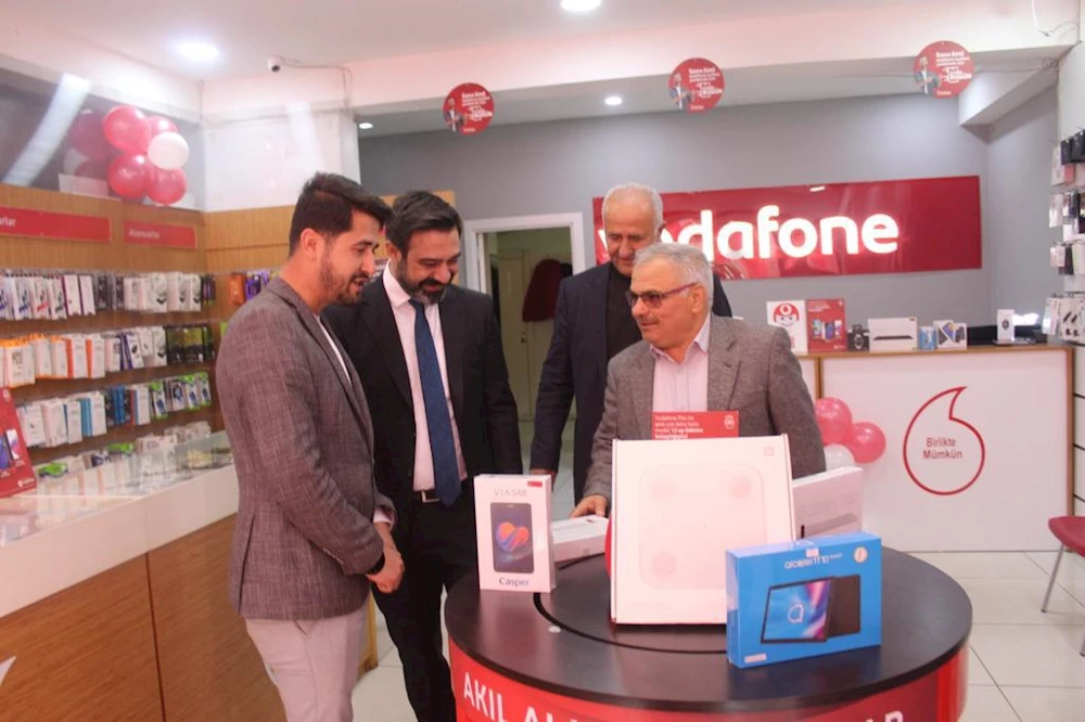 Siirt’te Yeşilışık iletişim -2 Vodafone Şubesi Açılışı Yapıldı